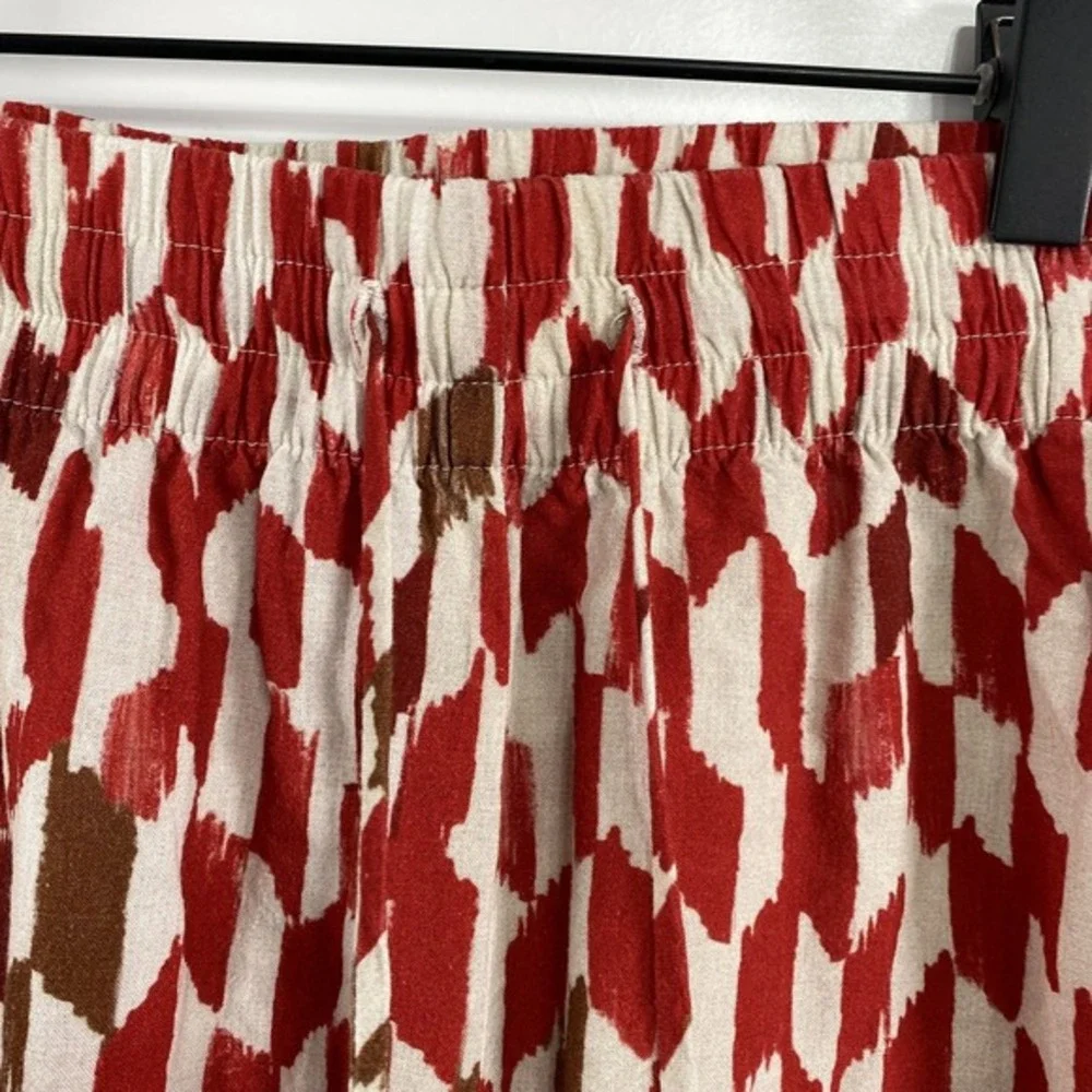 Red Patterned Elastic Waist Women's Shorts